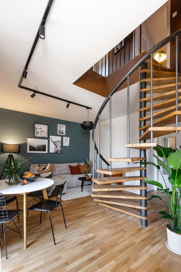 Turnkey I Republic Square Apartments Прага Экстерьер фото