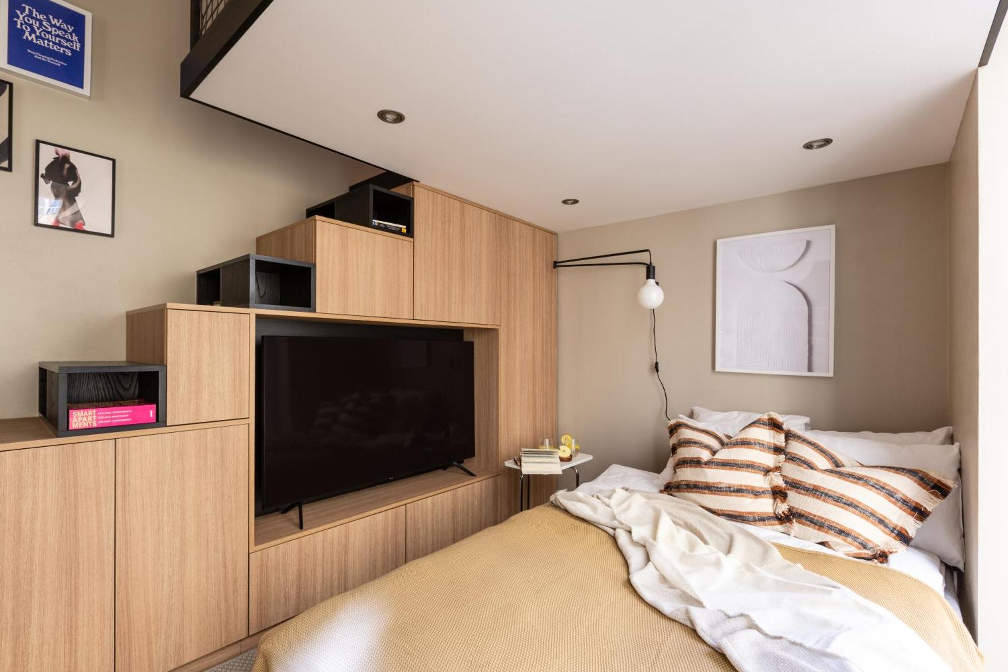 Turnkey I Republic Square Apartments Прага Номер фото